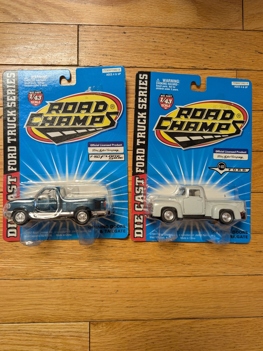 Champs Road Champs Die-Cast Pickup Trucks - Blue & White